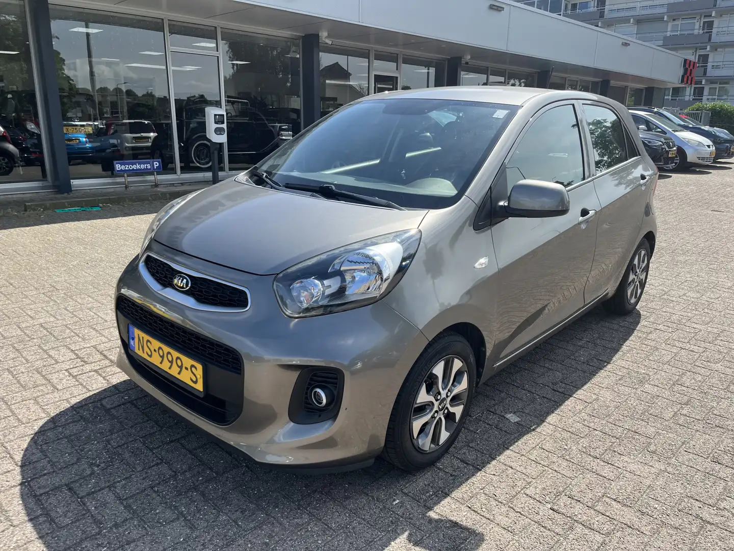 Kia Picanto 1.0 CVVT EconomyPlusLine Gris - 1