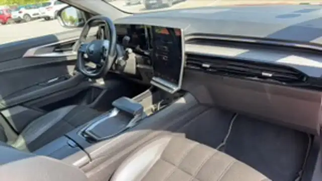 Renault Austral view 10