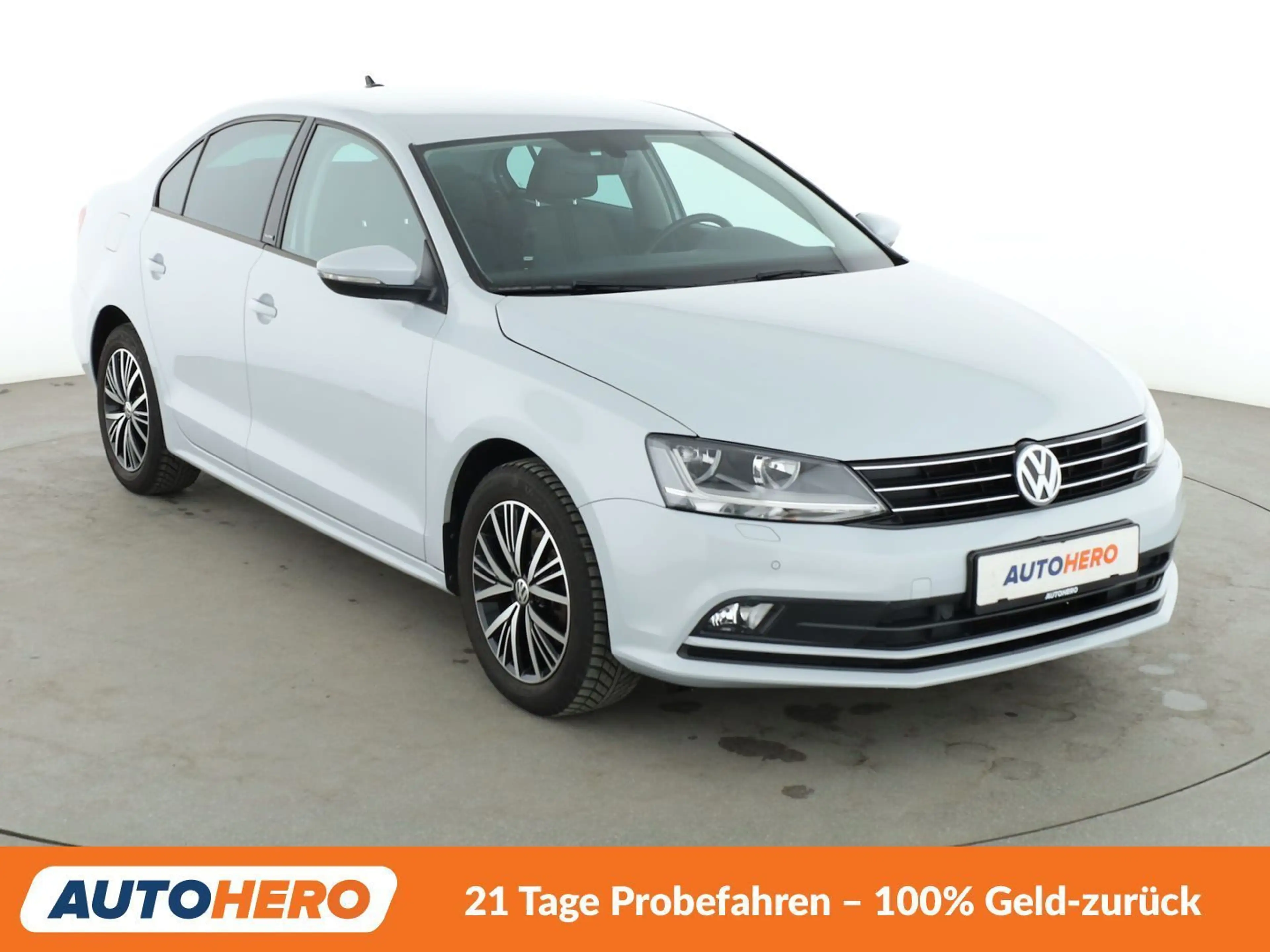 Volkswagen Jetta 1.2 TSI Basis BlueMotion*NAV*TEMPO*PDC*SHZ*BT — photo 8