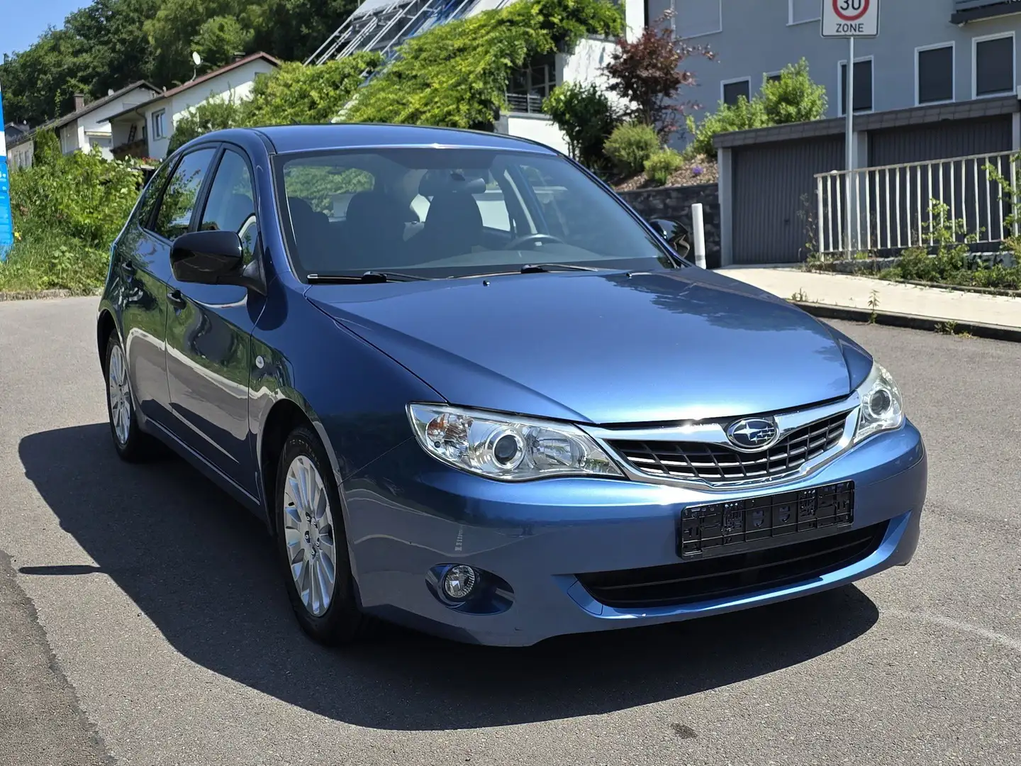 Subaru Impreza 1.5R, Tüv Zahnr. Neu, 8fach bereift Klima AHK Blau - 1