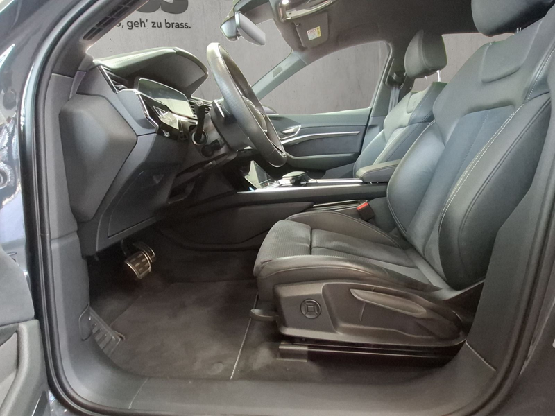 Audi Q8 e-tron S line 50 quattro 250 kW — photo 9