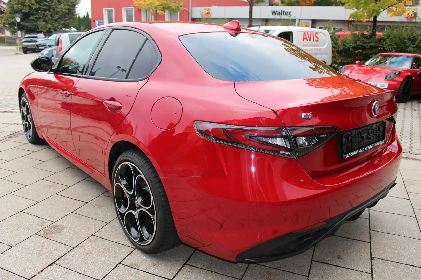 Alfa Romeo Giulia Competizione Q4 MATRIX /Garantie 07-27 Rot - 2