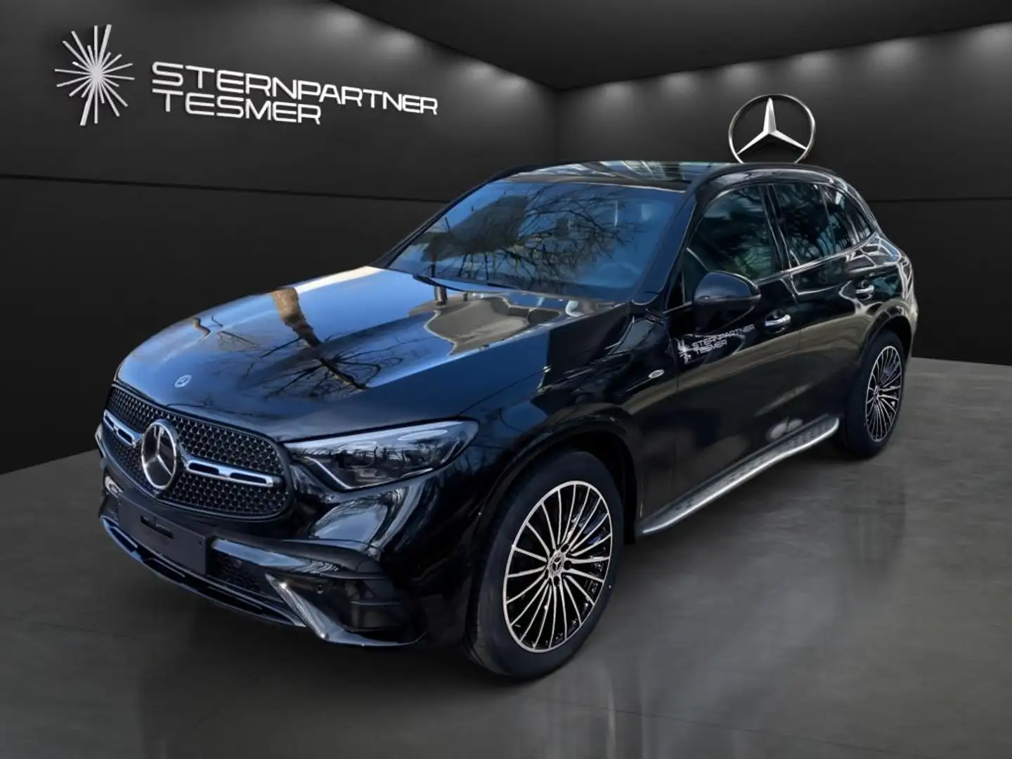 Mercedes-Benz GLC 300 de 4MATIC mit EQ Hybrid Technologie +AMG Schwarz - 2