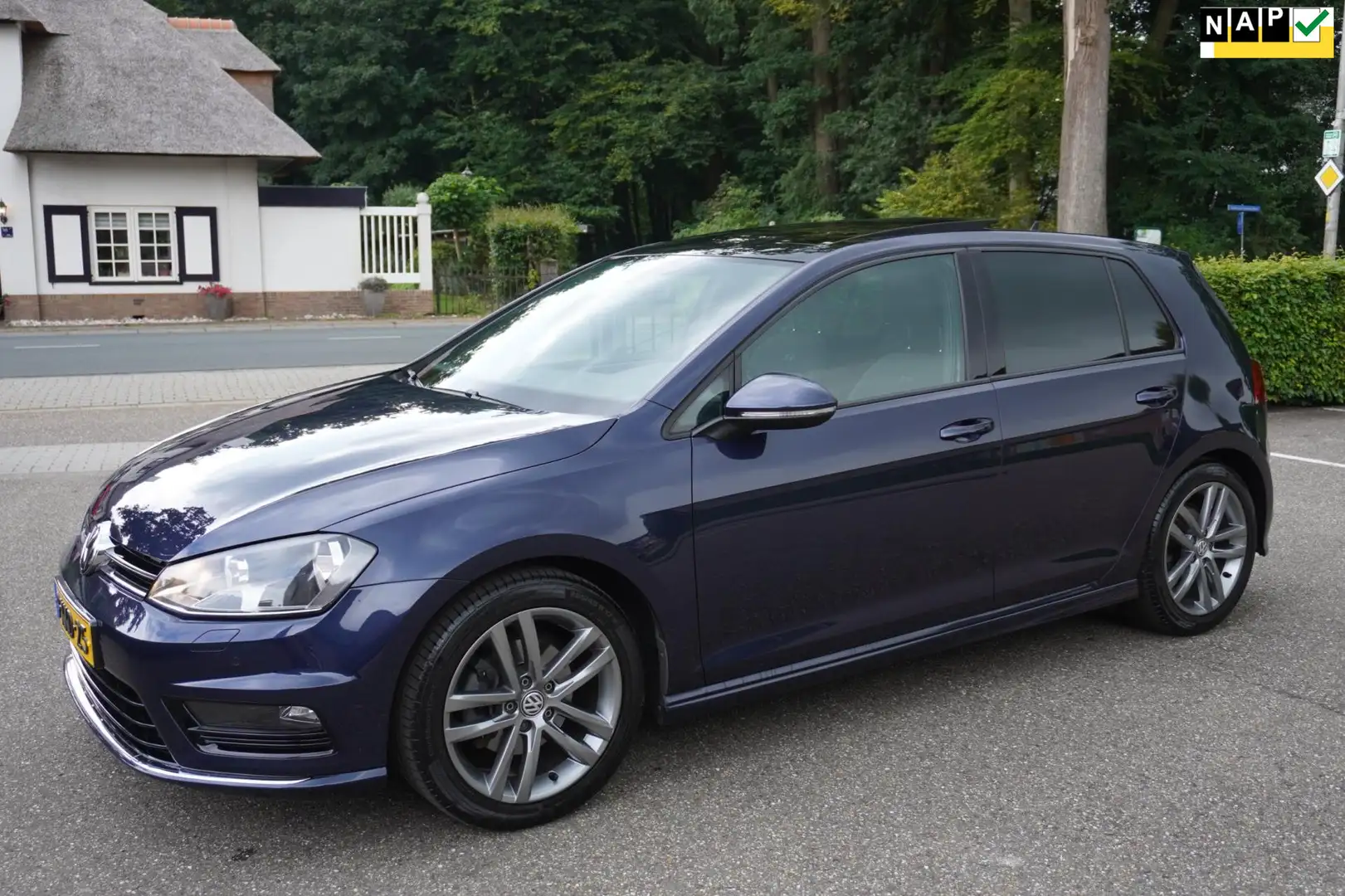 Volkswagen Golf 1.4 TSI ACT Highline 3x R Line Pano Navi Pdc Lm Ve Blu/Azzurro - 1