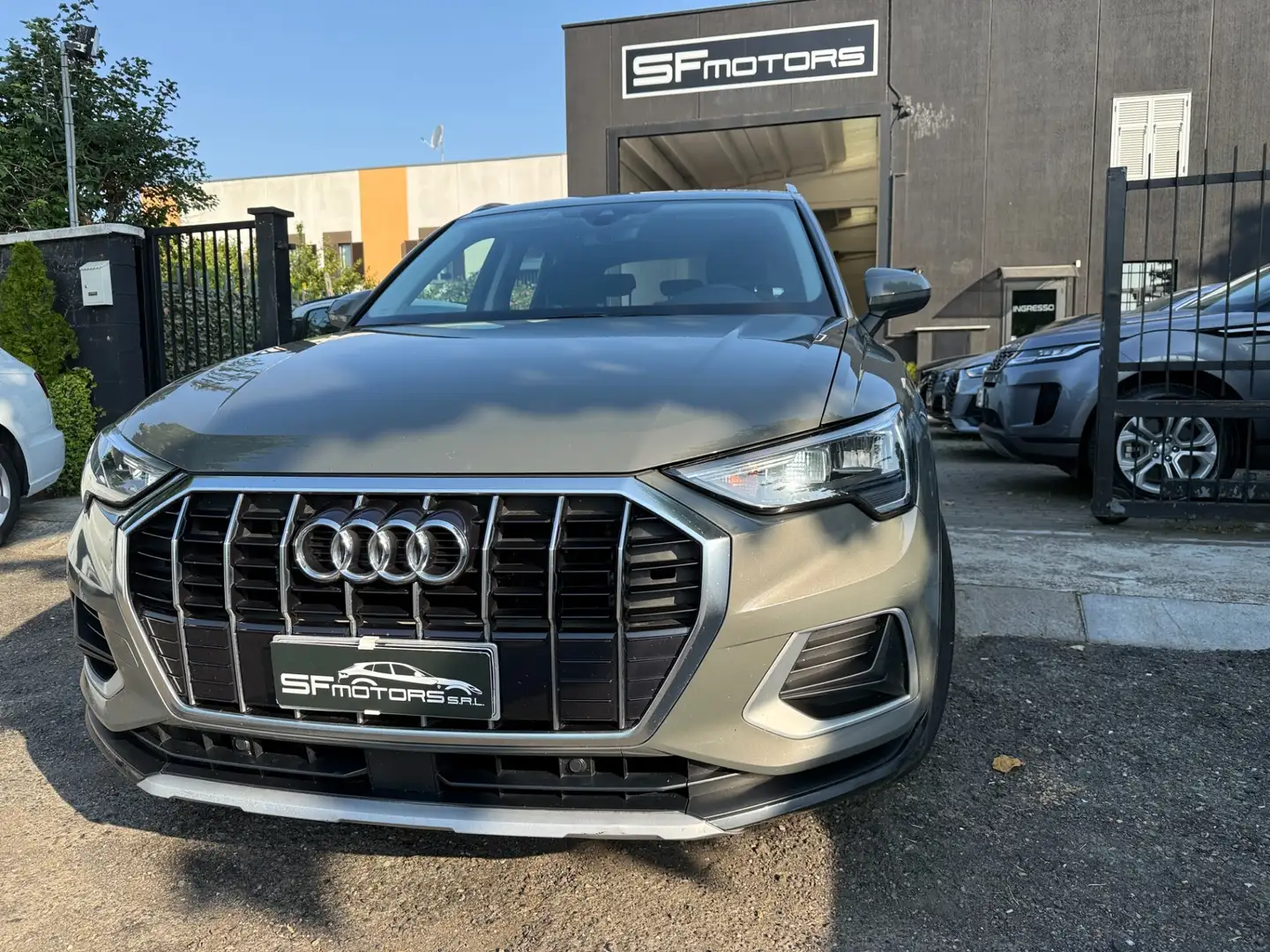 Audi Q3 35 TDI S tronic S line edition Grijs - 1