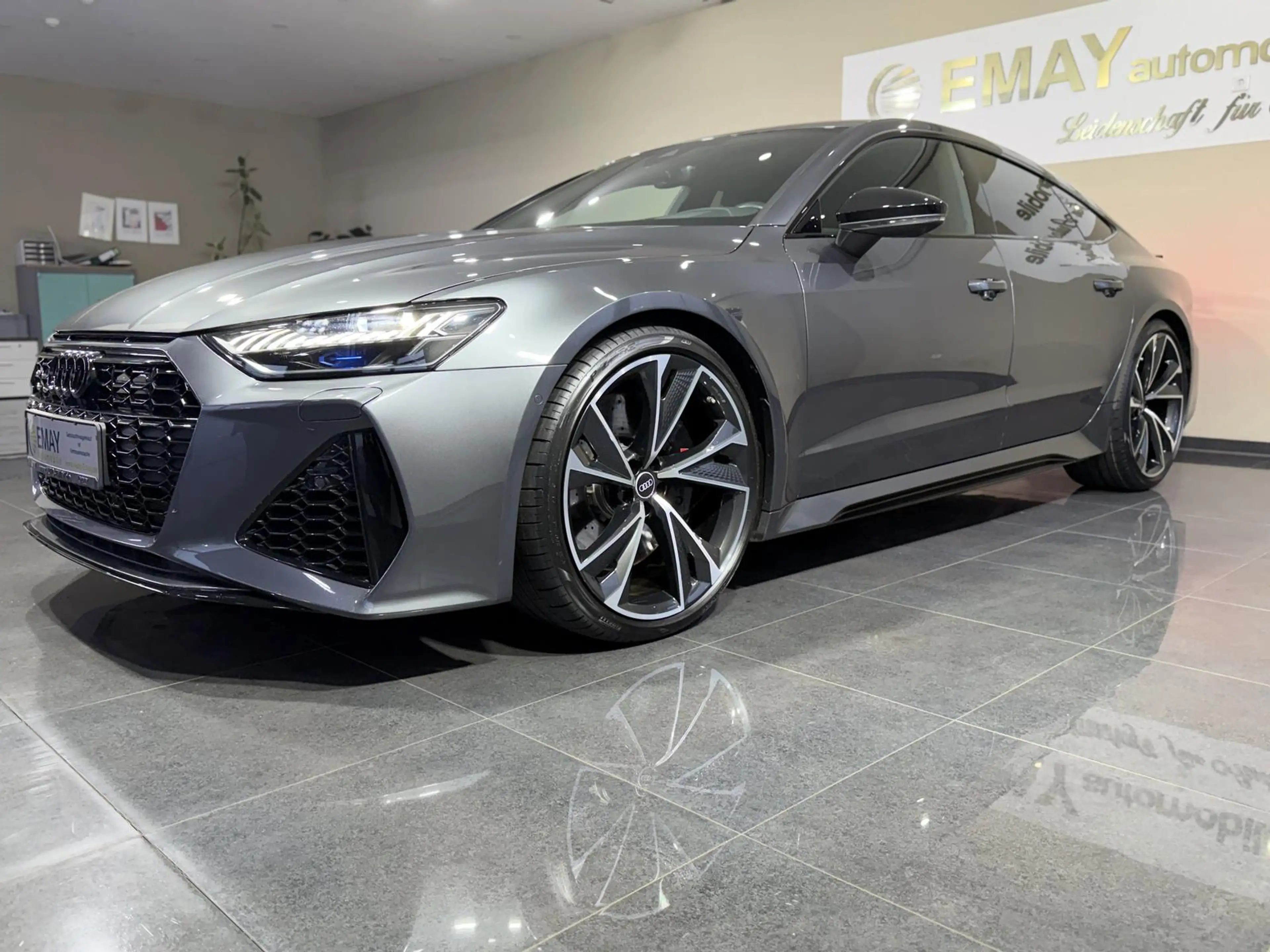 Audi RS7 4.0 TFSI quattro /Head-UP/Soft Close/S.Heiz.