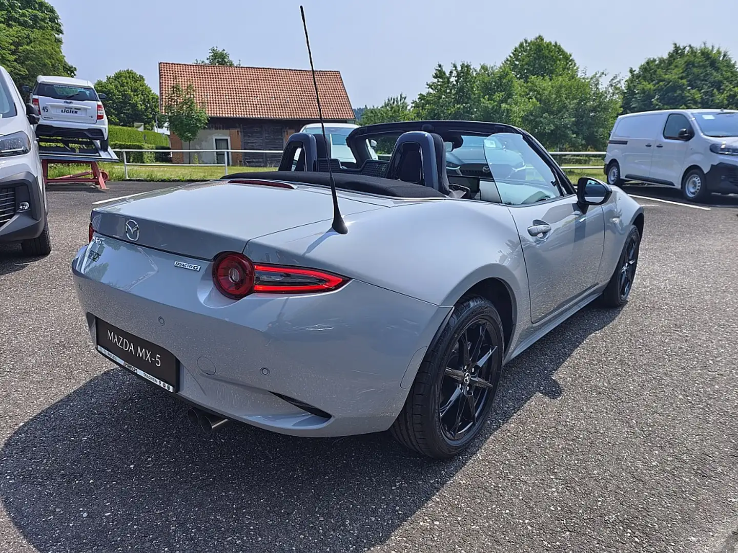 Mazda MX-5 SoftTop G132 Skyactiv Prime-Line Cabrio-Roadste... Gris - 2