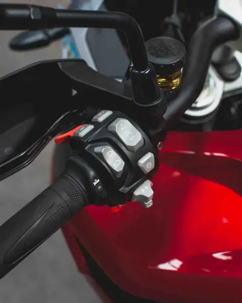 Triumph Tiger 1200 - foto 4