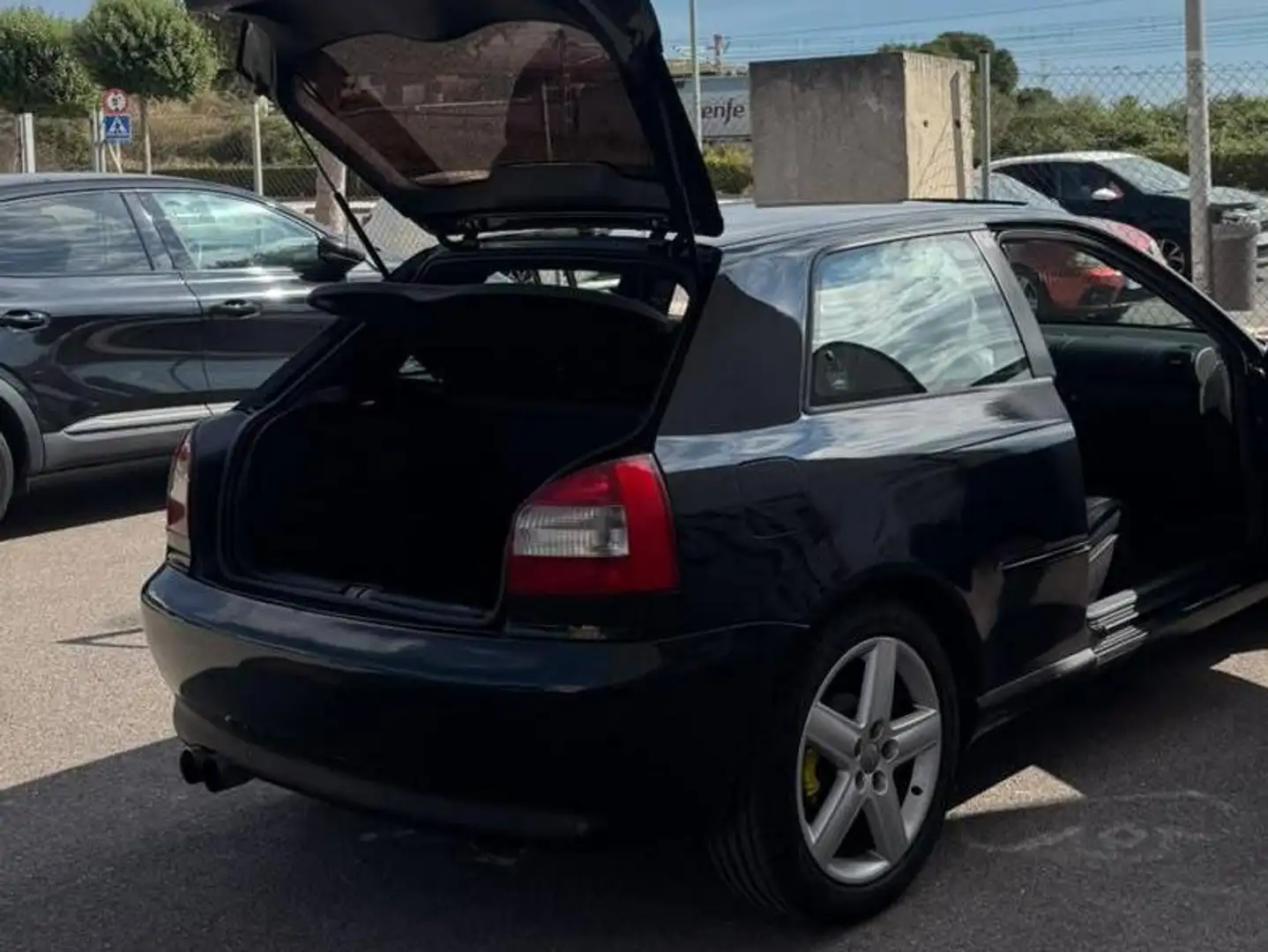 Audi A3 1.9TDI Ambiente Tiptronic 130 - 2
