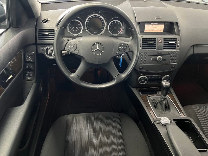 Mercedes-Benz C 180 K T-Modell Elegance/Sitzheizung/Scheckheft — photo 8