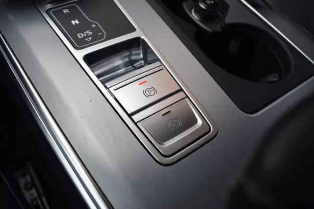Audi A6 view 20