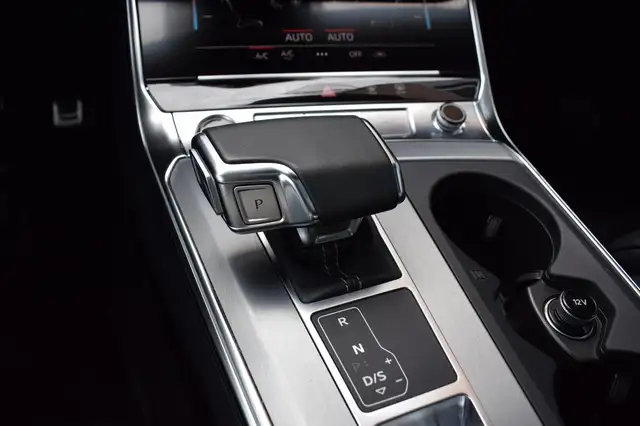 Audi A6 view 19