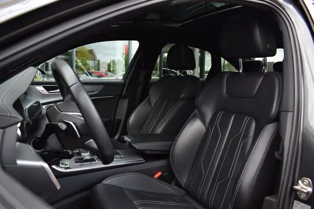 Audi A6 view 5