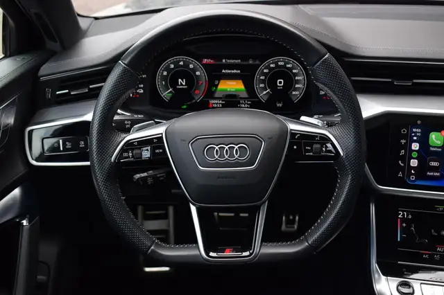 Audi A6 view 14