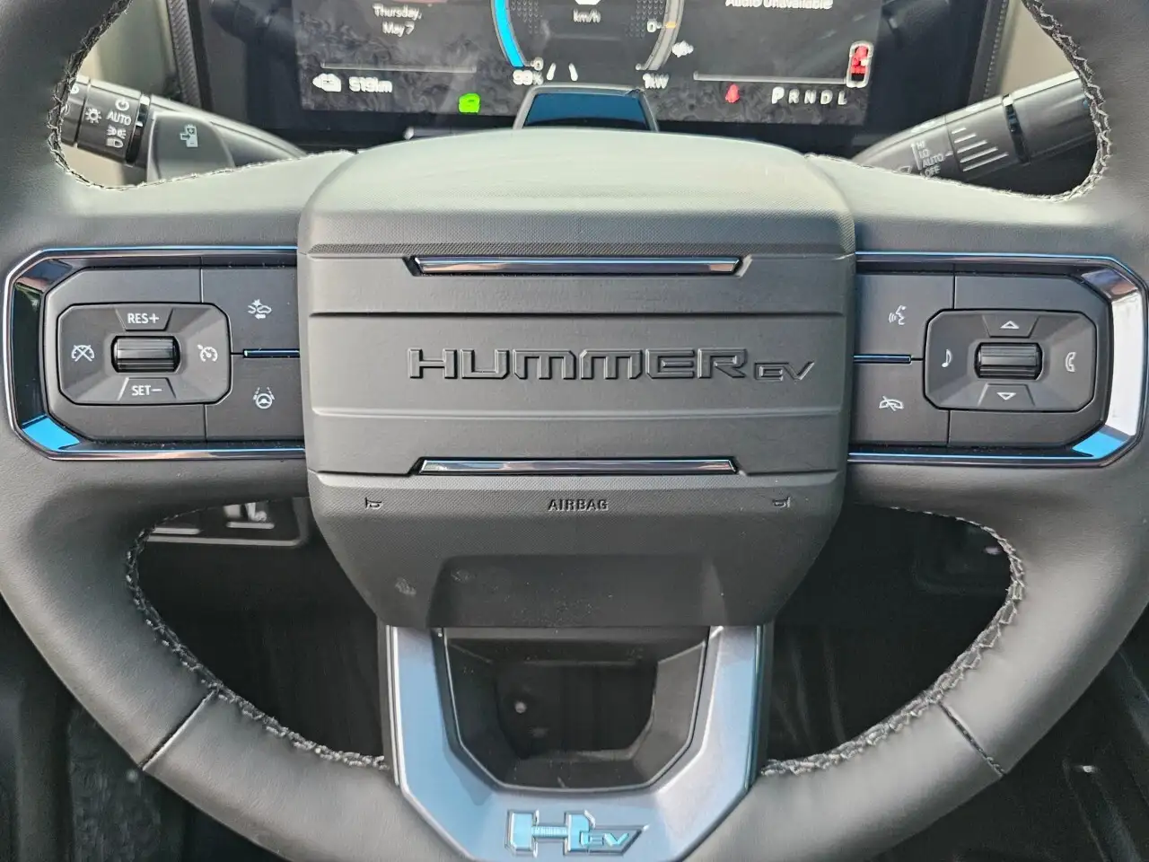 GMC HUMMER EV SUV снимка GMC HUMMER EV SUV