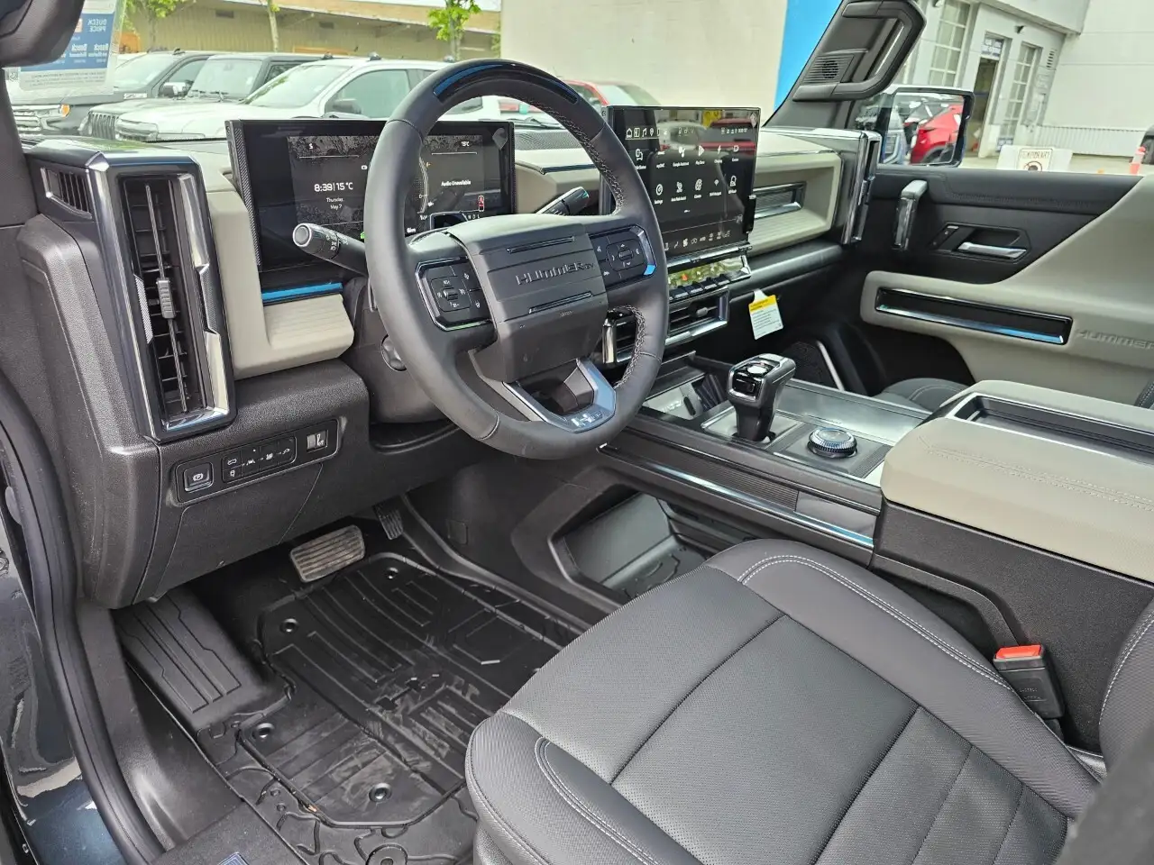 GMC HUMMER EV SUV снимка GMC HUMMER EV SUV