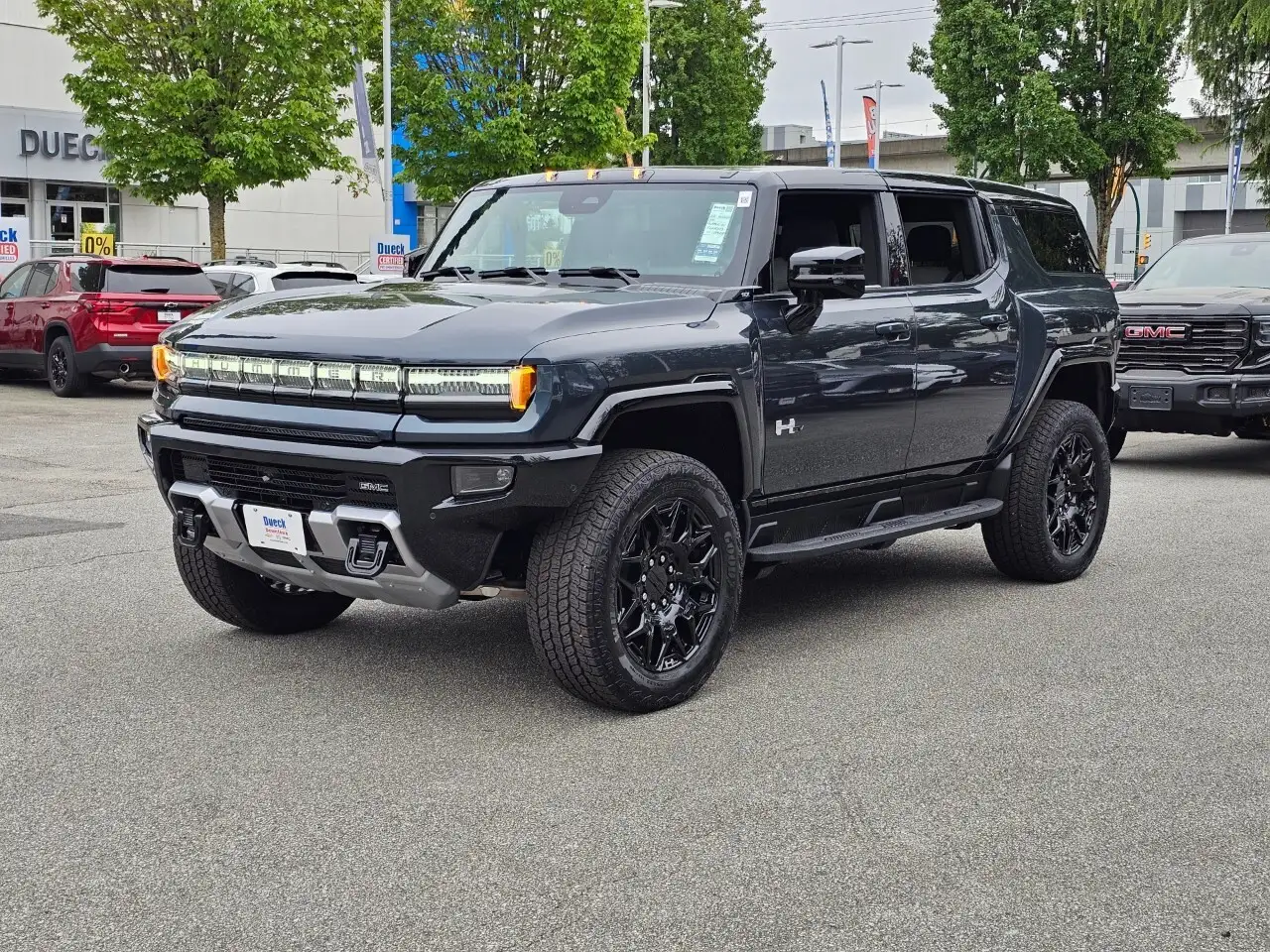 GMC HUMMER EV SUV снимка GMC HUMMER EV SUV