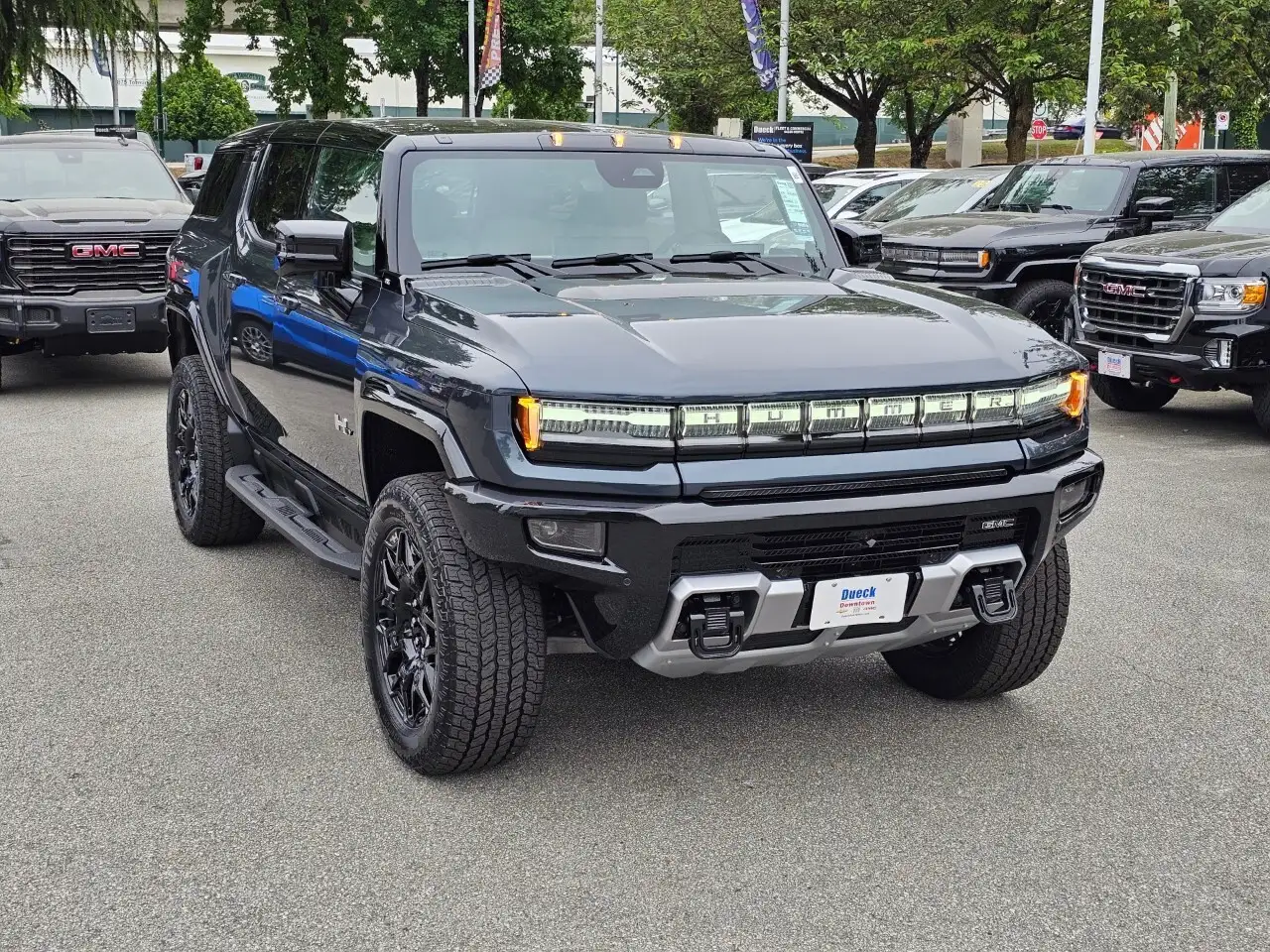 GMC HUMMER EV SUV снимка GMC HUMMER EV SUV
