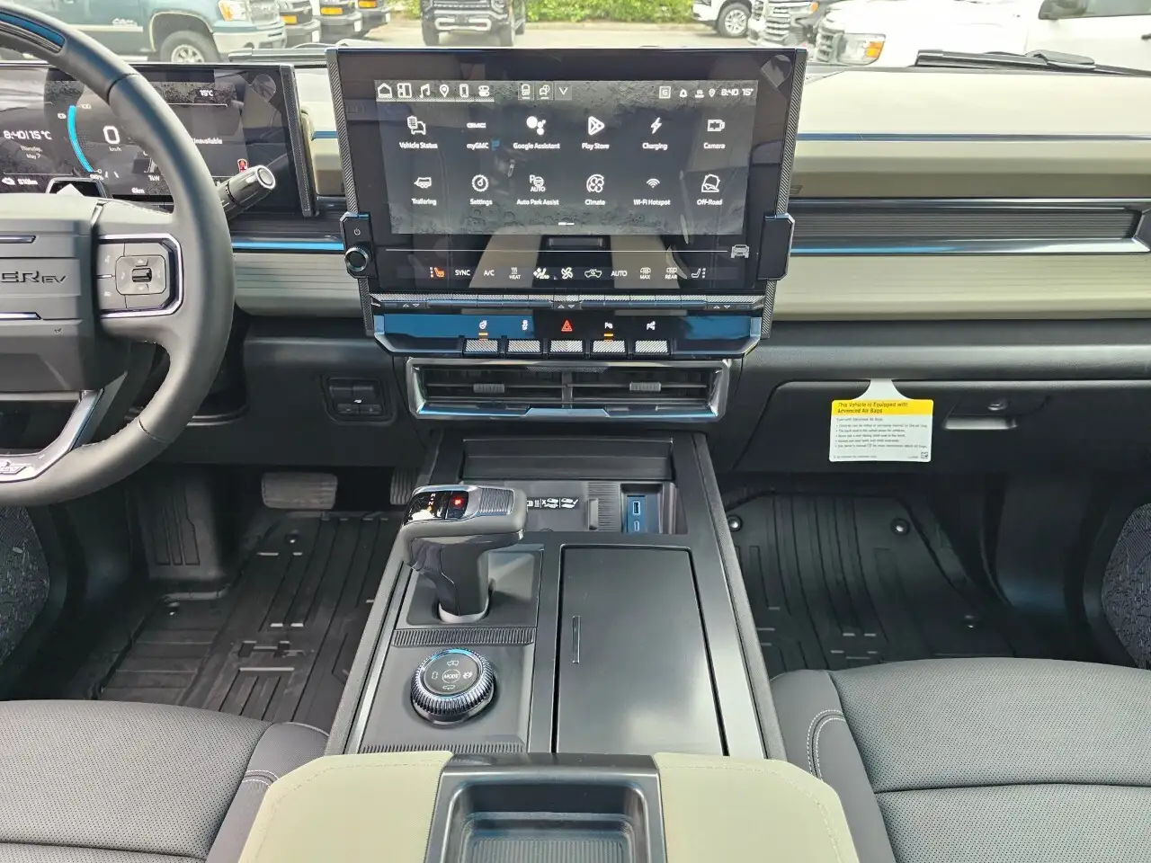GMC HUMMER EV SUV снимка GMC HUMMER EV SUV