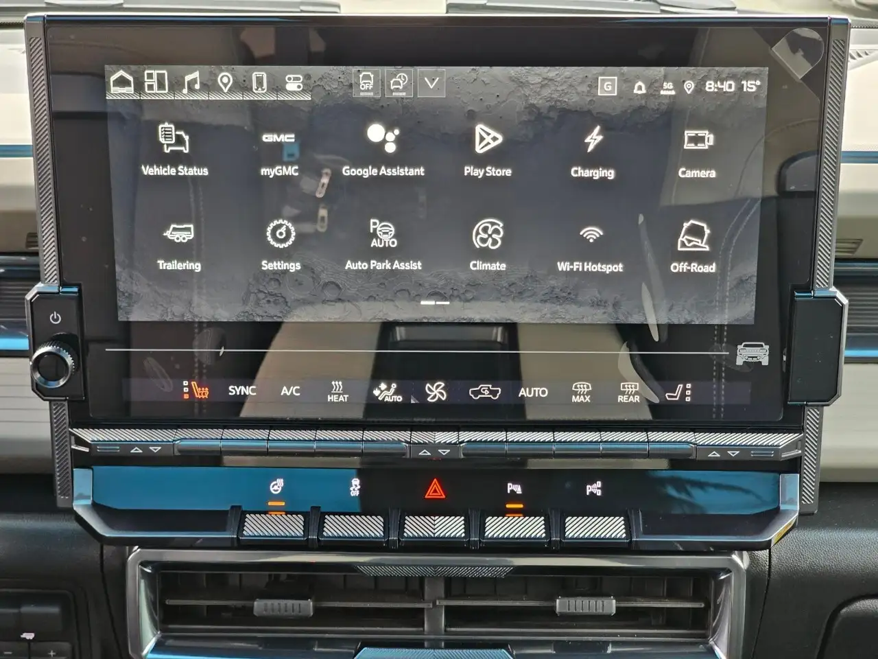 GMC HUMMER EV SUV снимка GMC HUMMER EV SUV