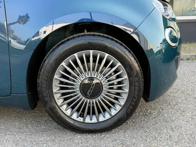 Fiat 500 view 9