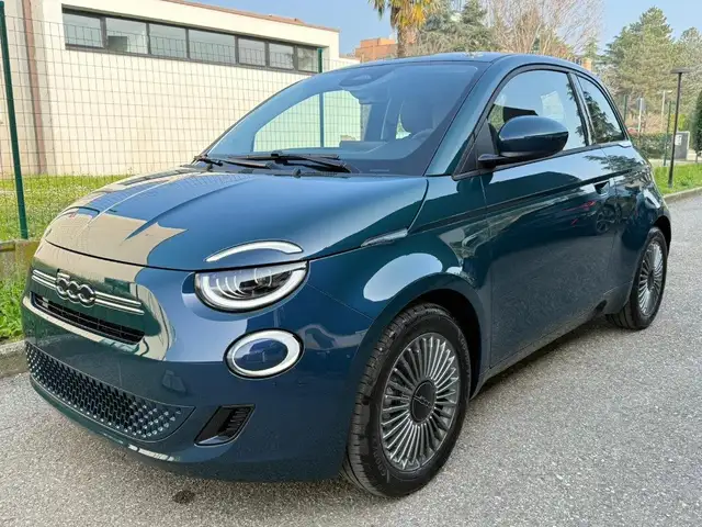 Fiat 500 view 2