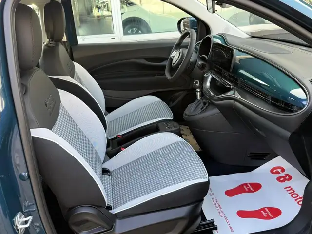 Fiat 500 view 14