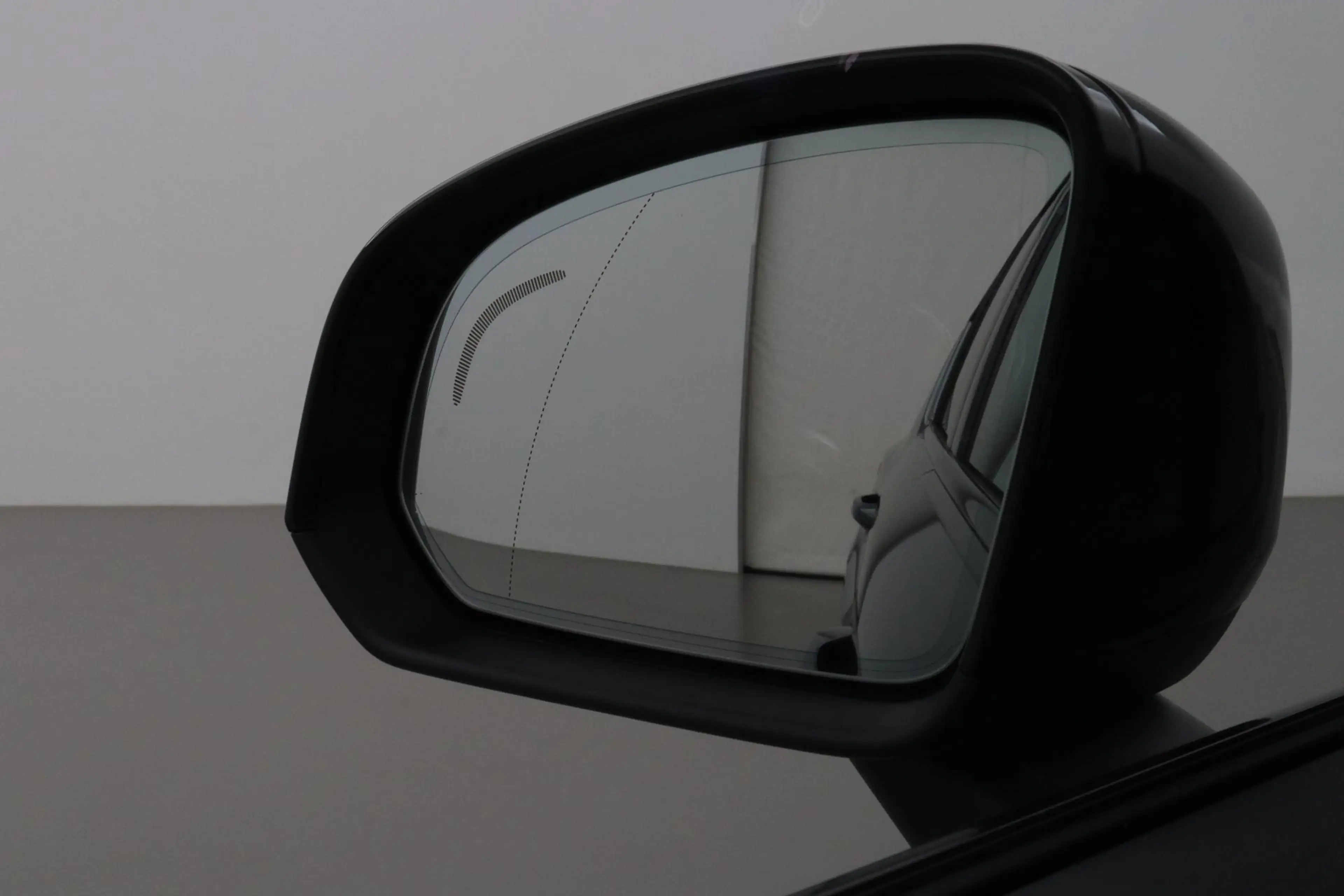Volvo EX40 Single Motor Extended Range Plus | 82 kWh | Harman — photo 42