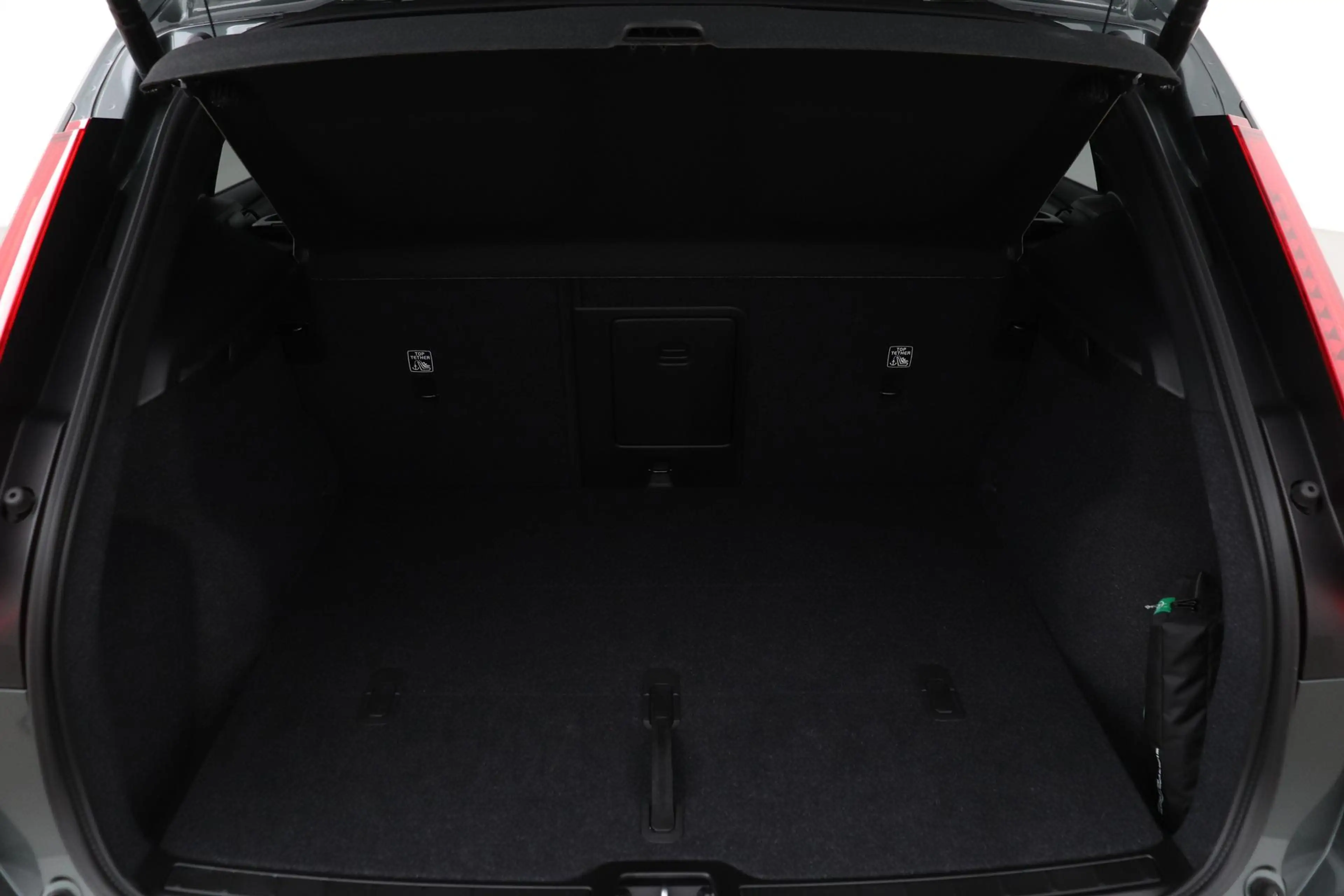 Volvo EX40 Single Motor Extended Range Plus | 82 kWh | Harman — photo 49