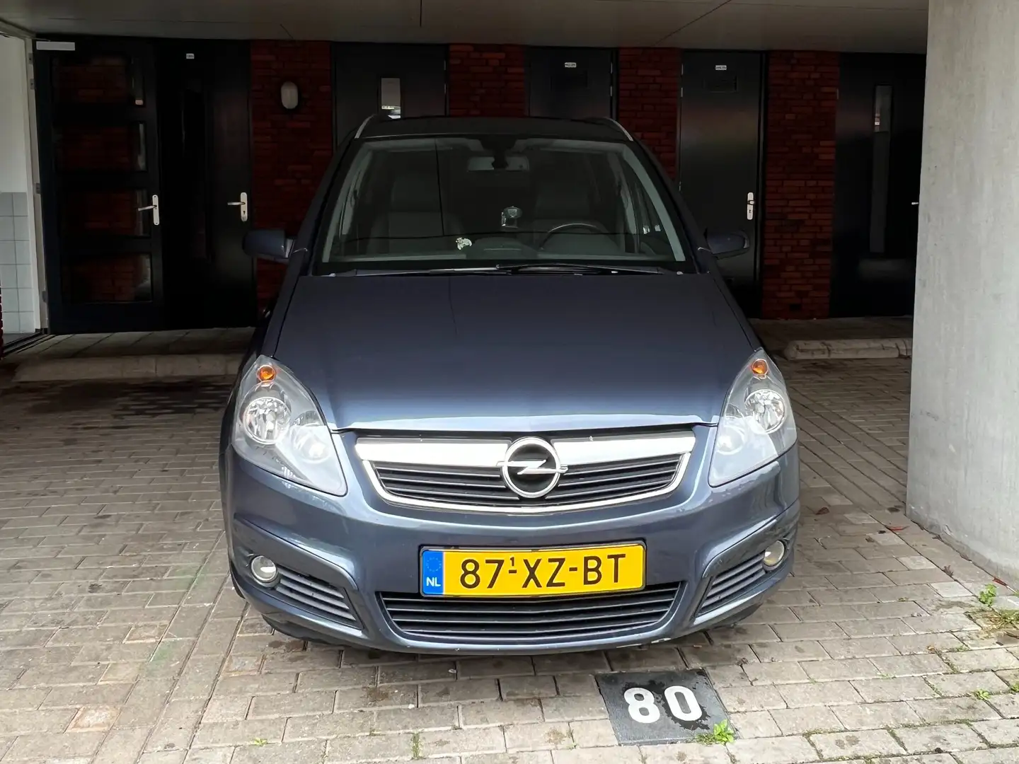 Opel Zafira Zafira 1.8 Executive Blauw - 1