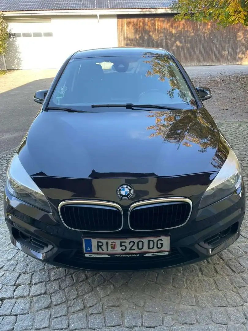 BMW 216 216d Gran Tourer Aut. Schwarz - 2