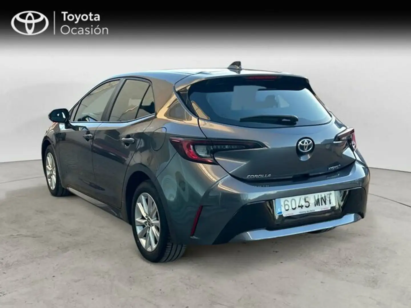 Toyota Corolla 5 puertas Active Plus 140H e-CVT Gris - 2