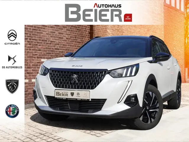 2022 Peugeot 2008 in White for sale