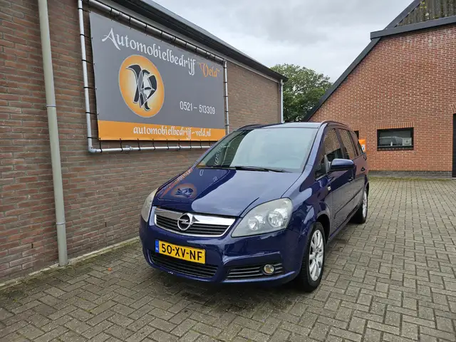 2007 Opel Zafira in Blue for sale