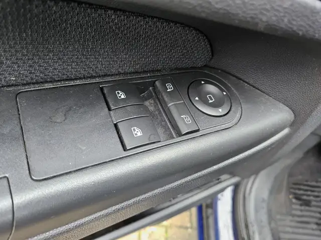 Opel Zafira view 10
