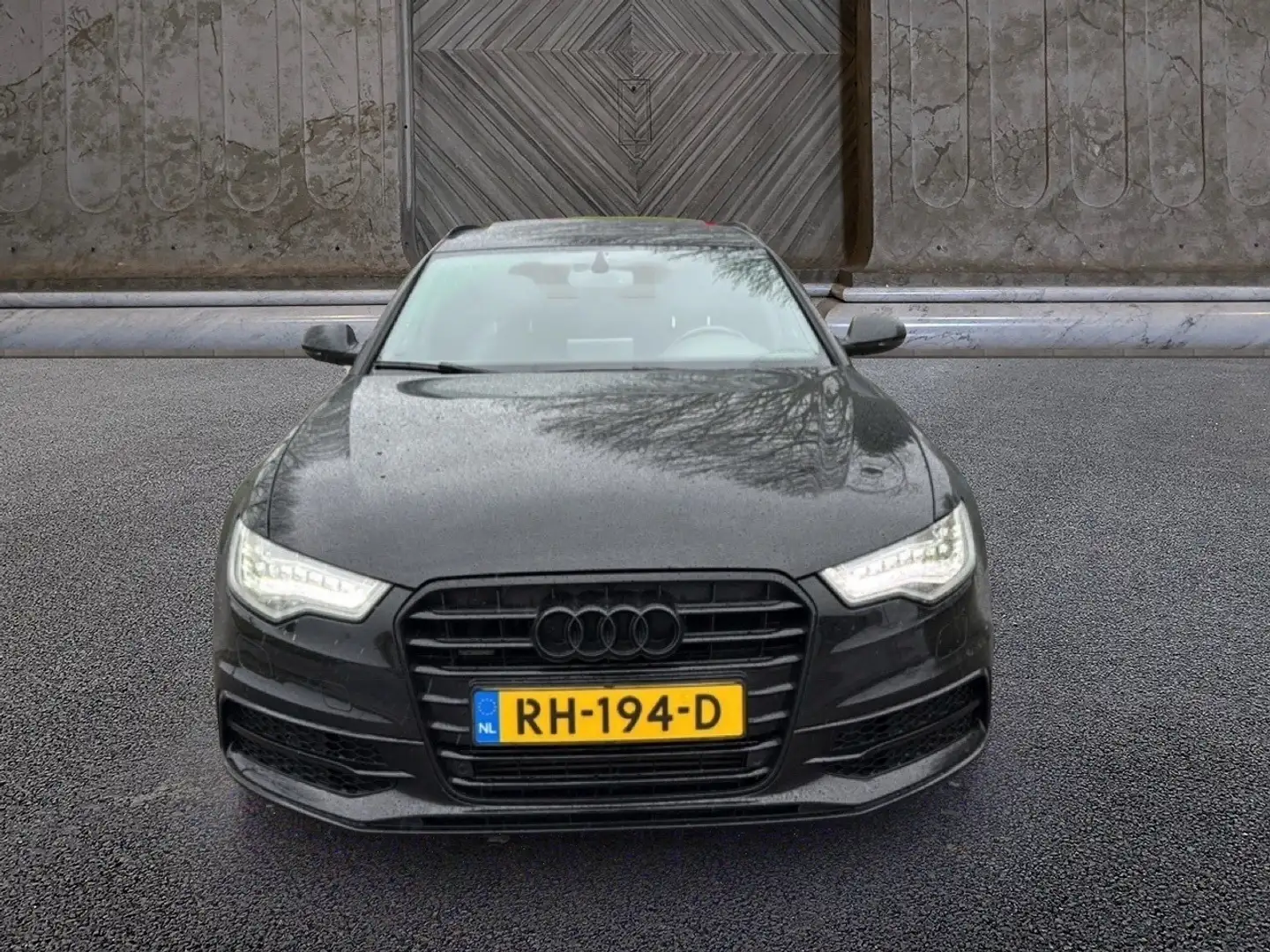 Audi A6 Avant 3.0 TDI BiT quattro Sport Edition S-edition Černá - 2