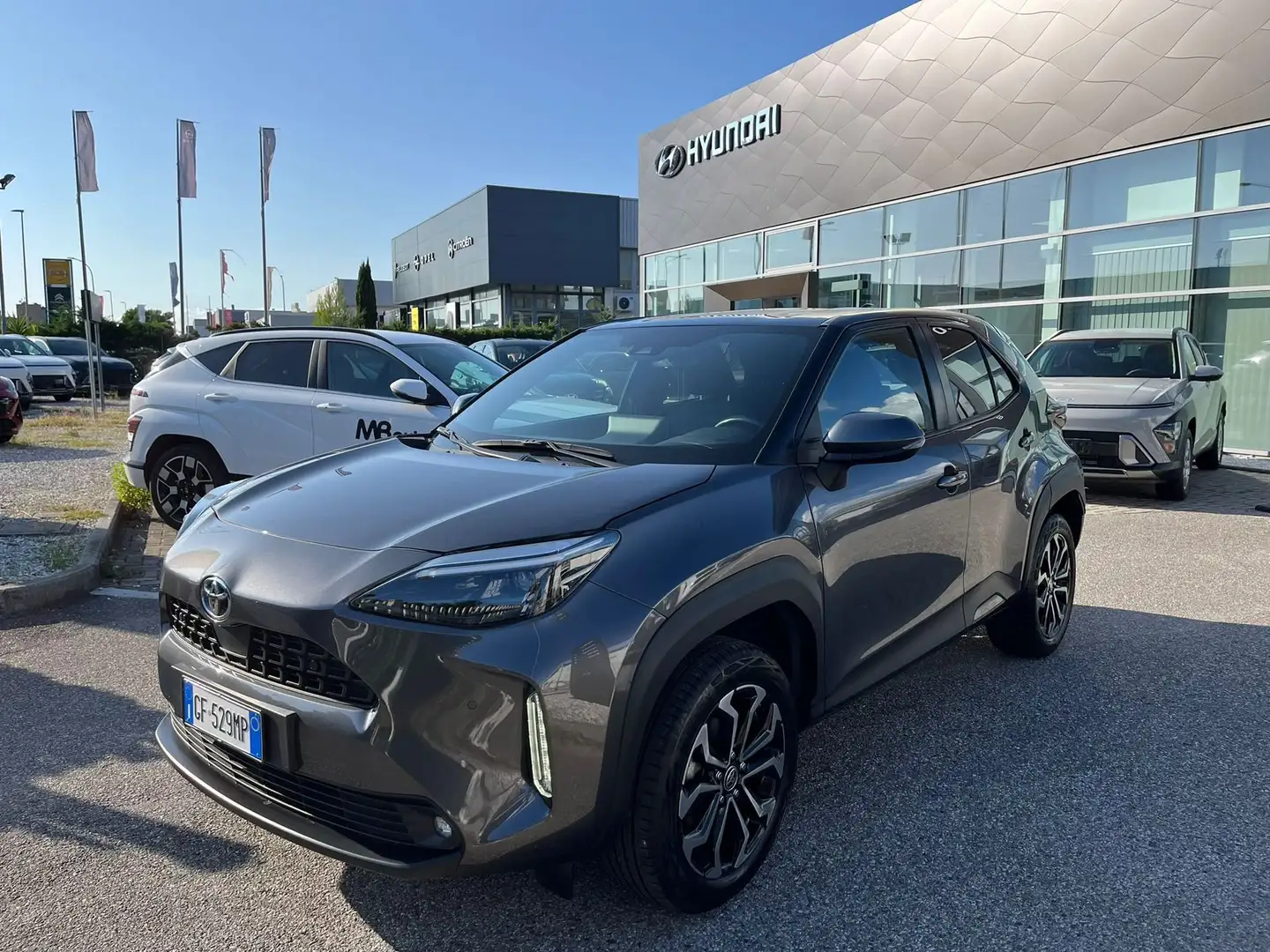 Toyota Yaris Cross Yaris Cross 1.5 Hybrid 5p. E-CVT Active Grigio - 1