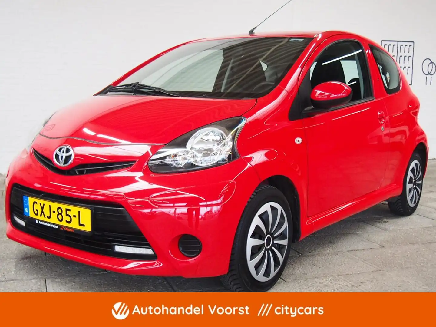 Toyota Aygo 1.0 VVT-i Comfort (APK:Nieuw) Incl.Garantie Rood - 1