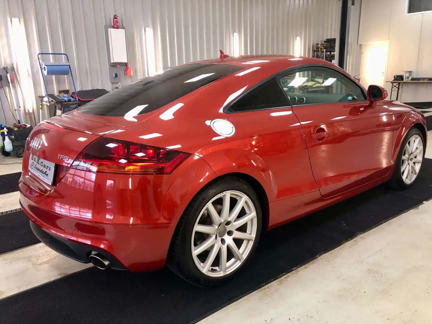 Audi TT Coupe/Roadster 2.0 TFSI /Sitzhz/Xenon/Navi Rot - 2