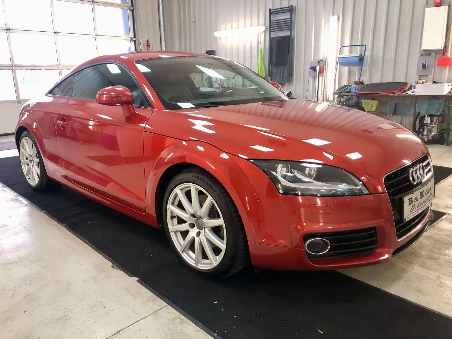 Audi TT Coupe/Roadster 2.0 TFSI /Sitzhz/Xenon/Navi Rot - 1