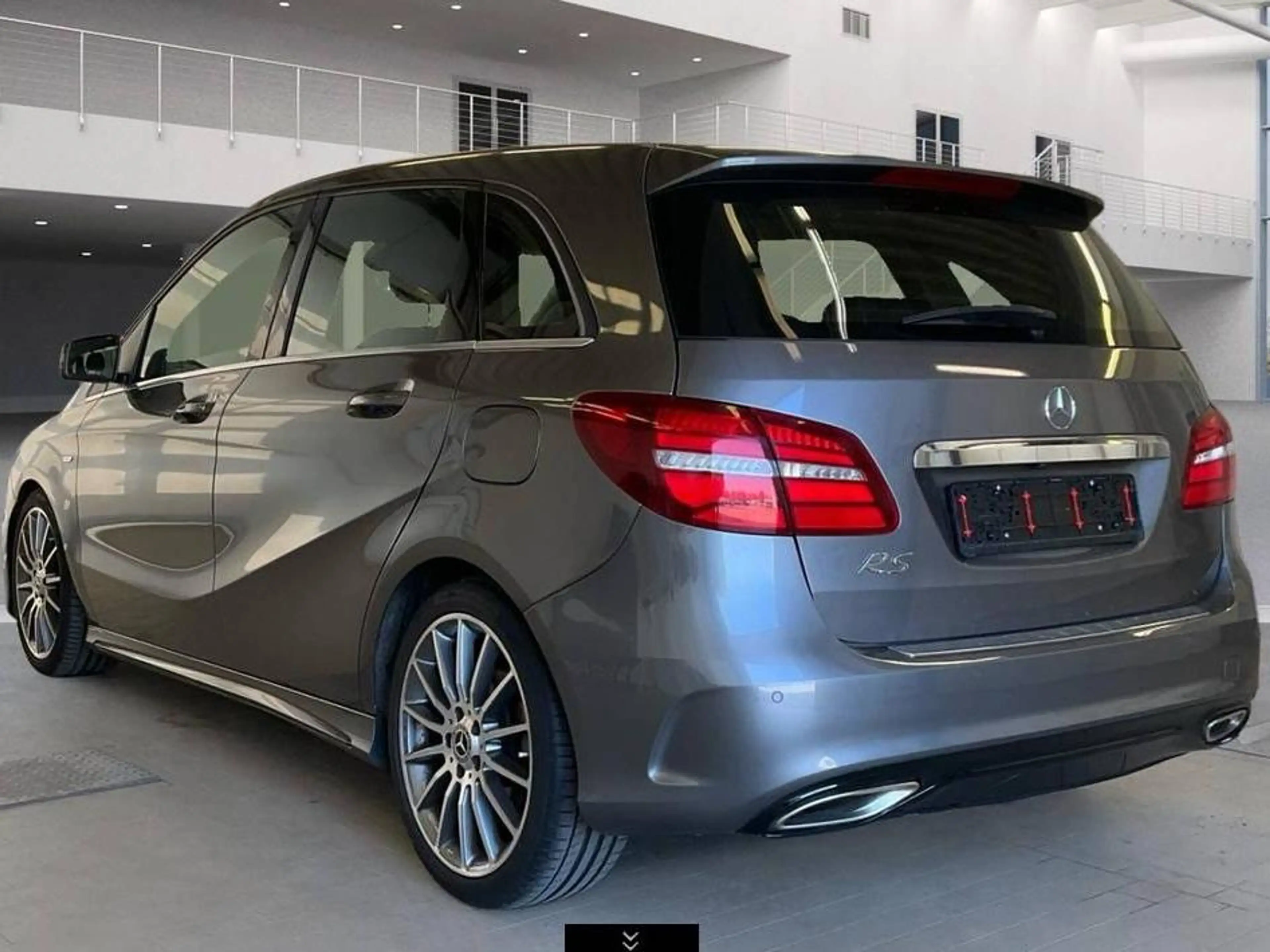 Mercedes-Benz B 200 B 200 Urban Style Edition*Rückfahrkamera*LED*Felgen18*Totwinkel* — photo 3