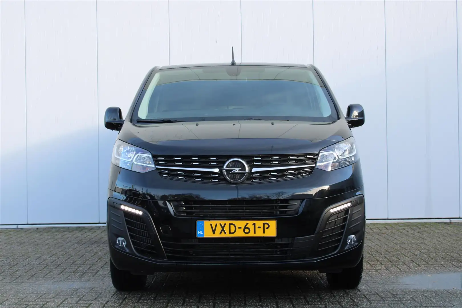Opel Vivaro GB 2.0 Diesel 145pk | Navigatie | Camera | Sensore Zwart - 2