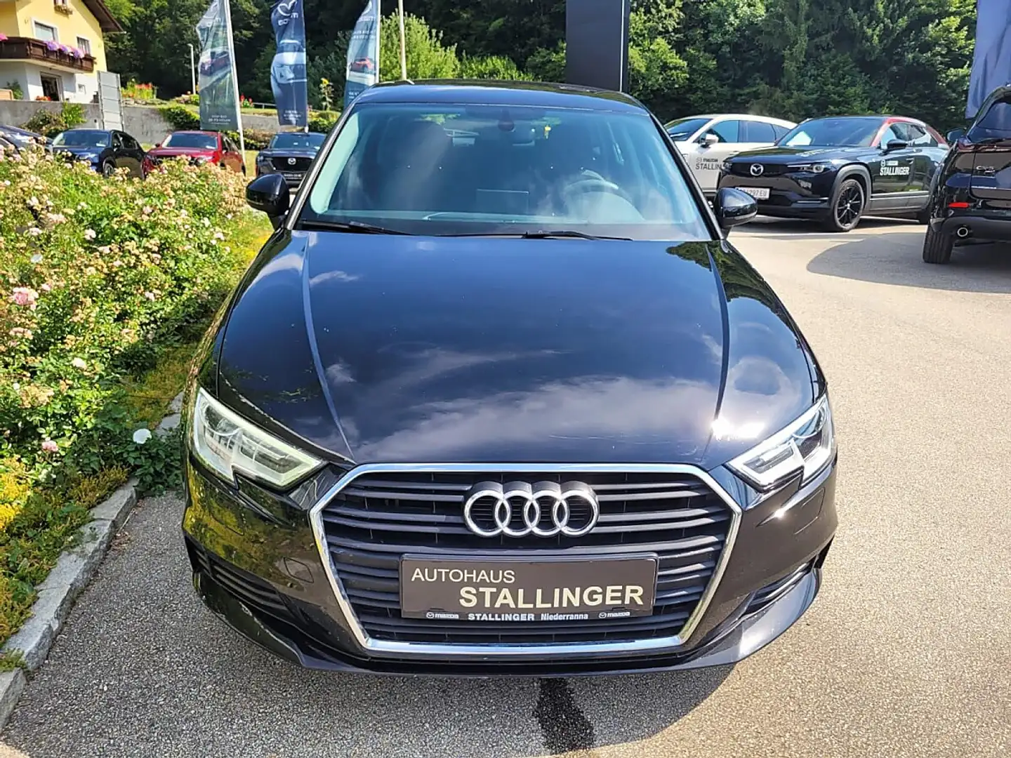 Audi A3 SB 1,0 TFSI Schwarz - 2