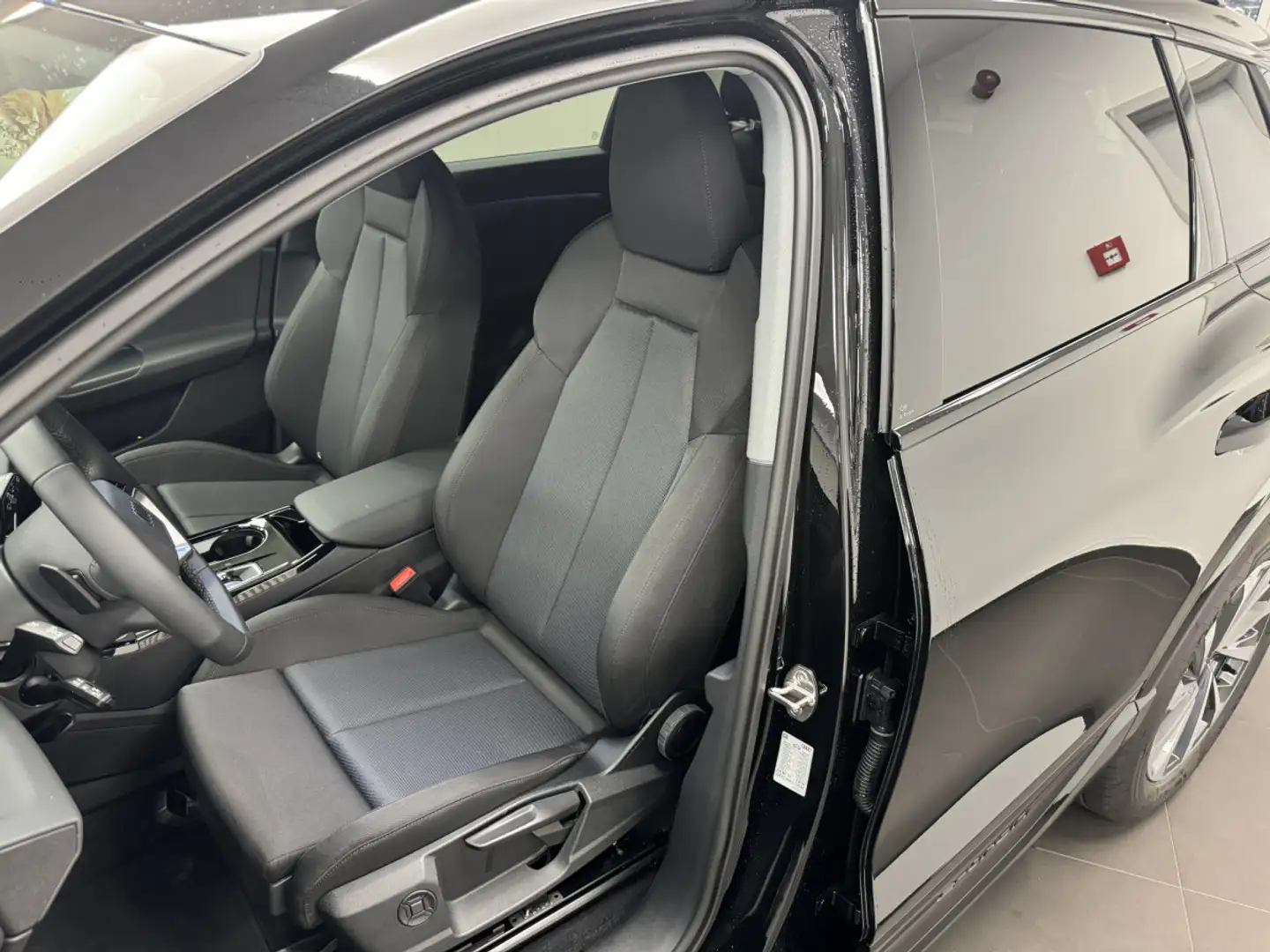 Audi Q6 performance 225 (305) kW (ch) Zwart - 2
