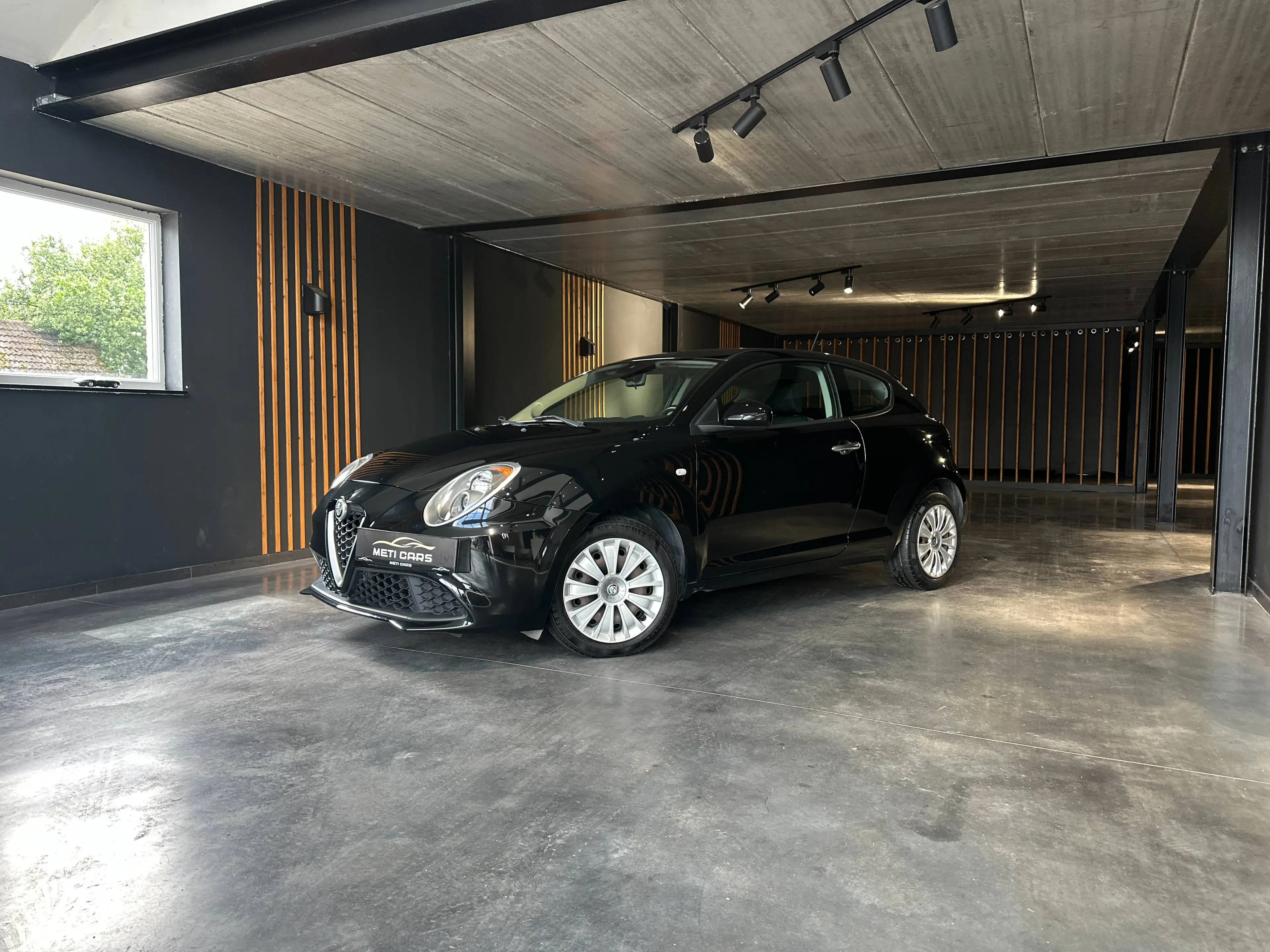 Alfa Romeo MiTo 1.4i | Sensor | BT | Airco | Handsfree | ... — photo 2