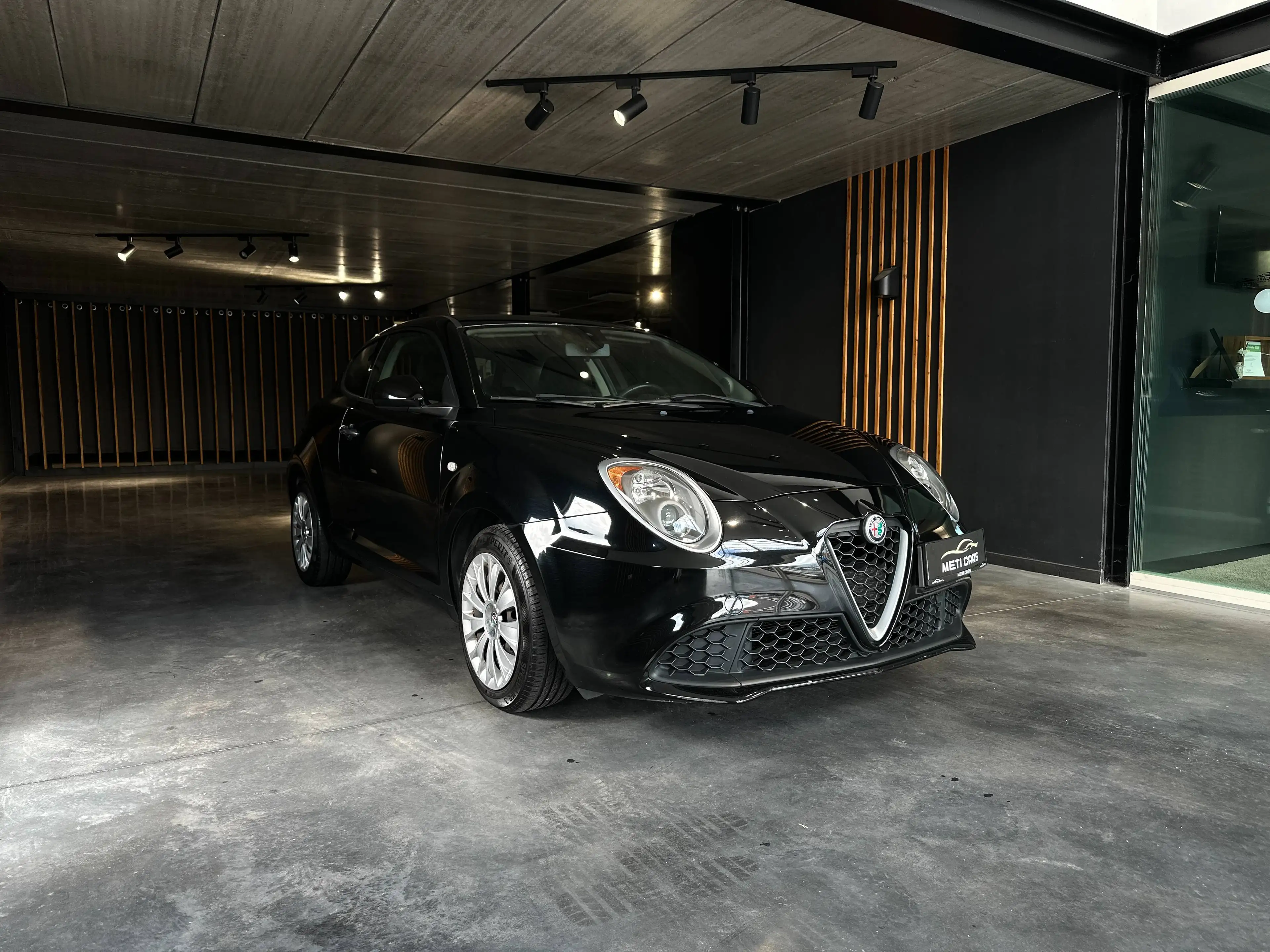 Alfa Romeo MiTo 1.4i | Sensor | BT | Airco | Handsfree | ... — photo 6