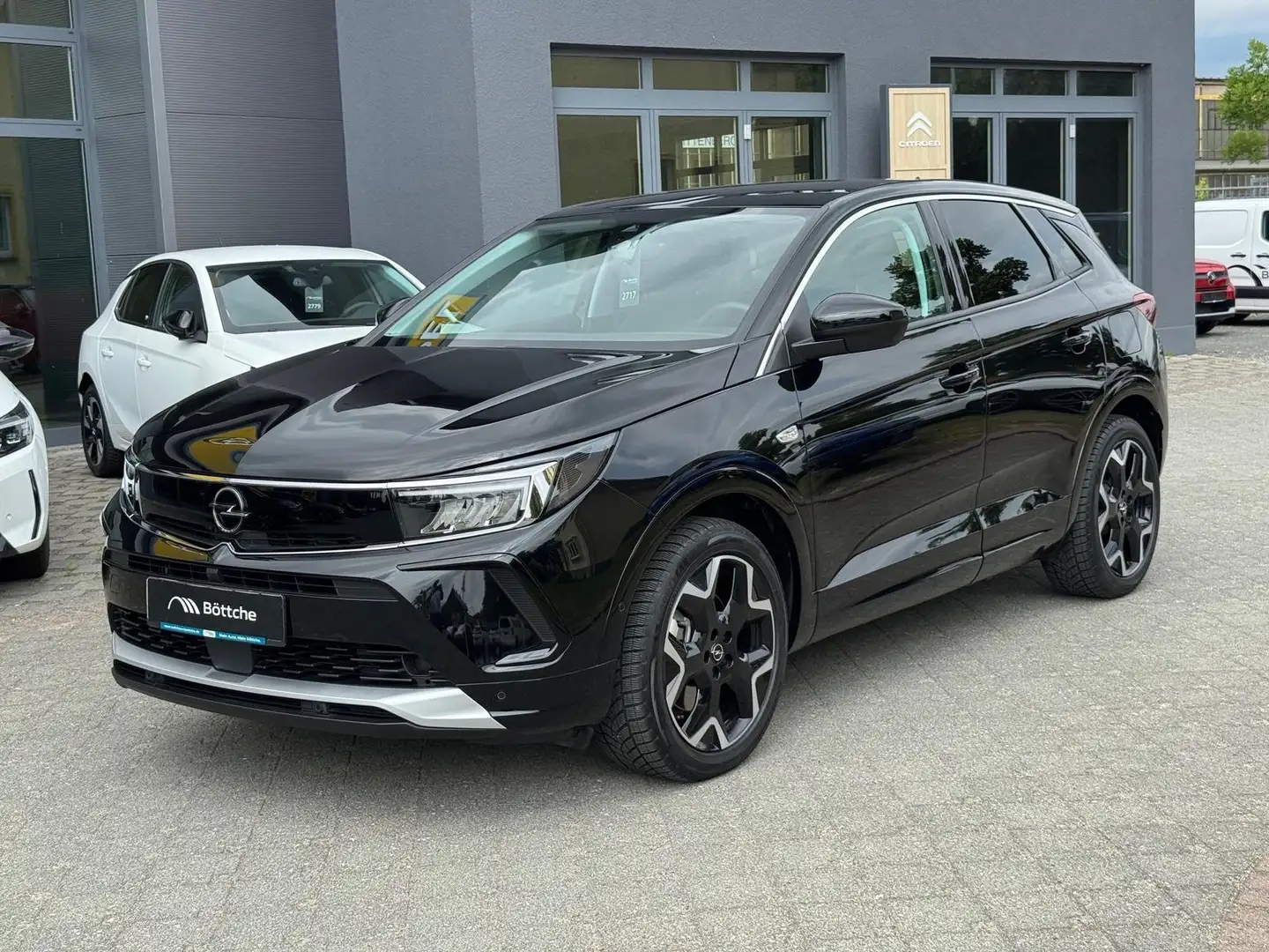 Opel Grandland Elegance PlugIn - AHK/ACC/SZH/KAMERA Zwart - 2