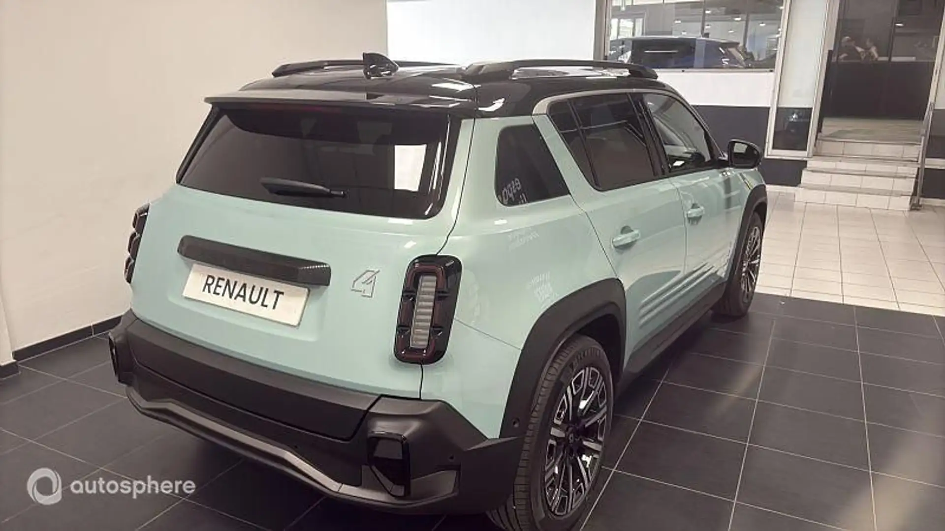 Renault E-Tech Electrique 150ch Iconic autonomie confort - 2