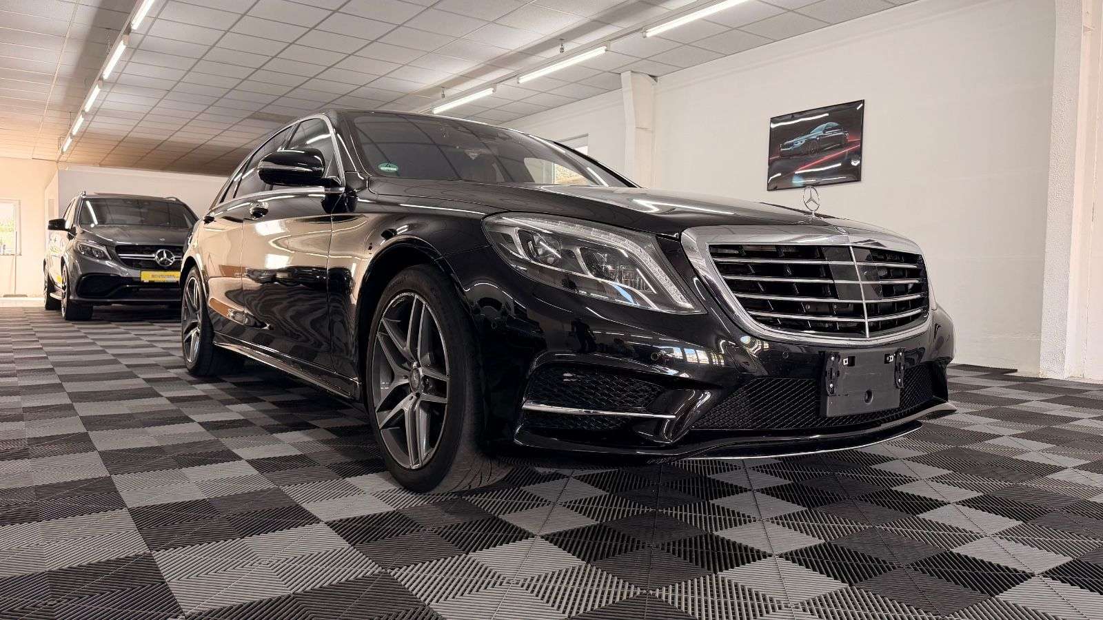 Mercedes-Benz S 400