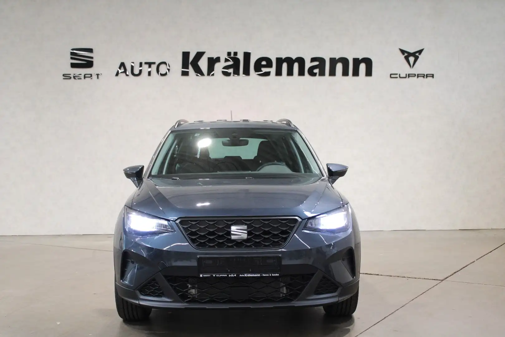 SEAT Arona 1,0 TSI DSG Road Edition*Navi*LED*Kamera* Grau - 2